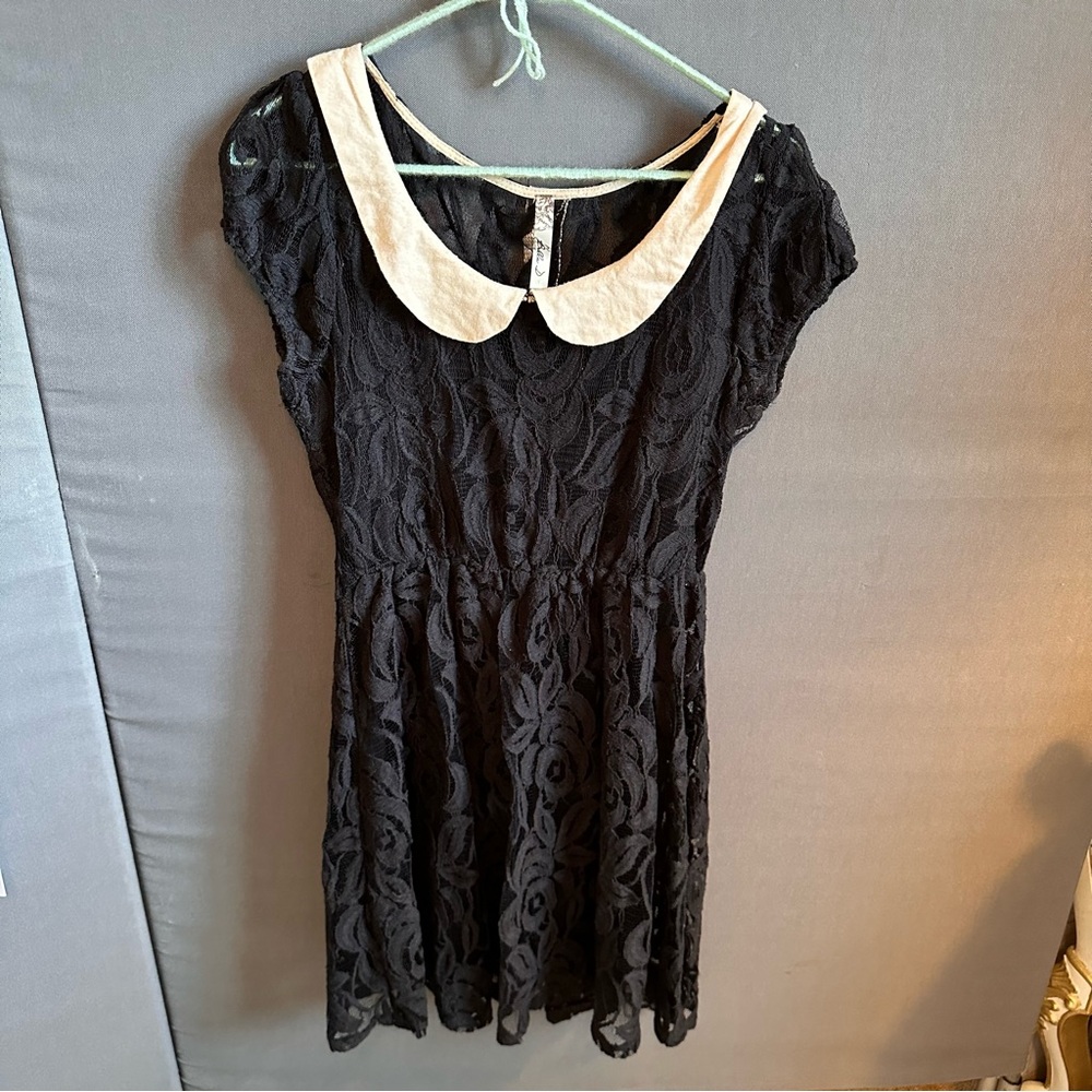 D-22 Bella D black lace, mini dress Sz m